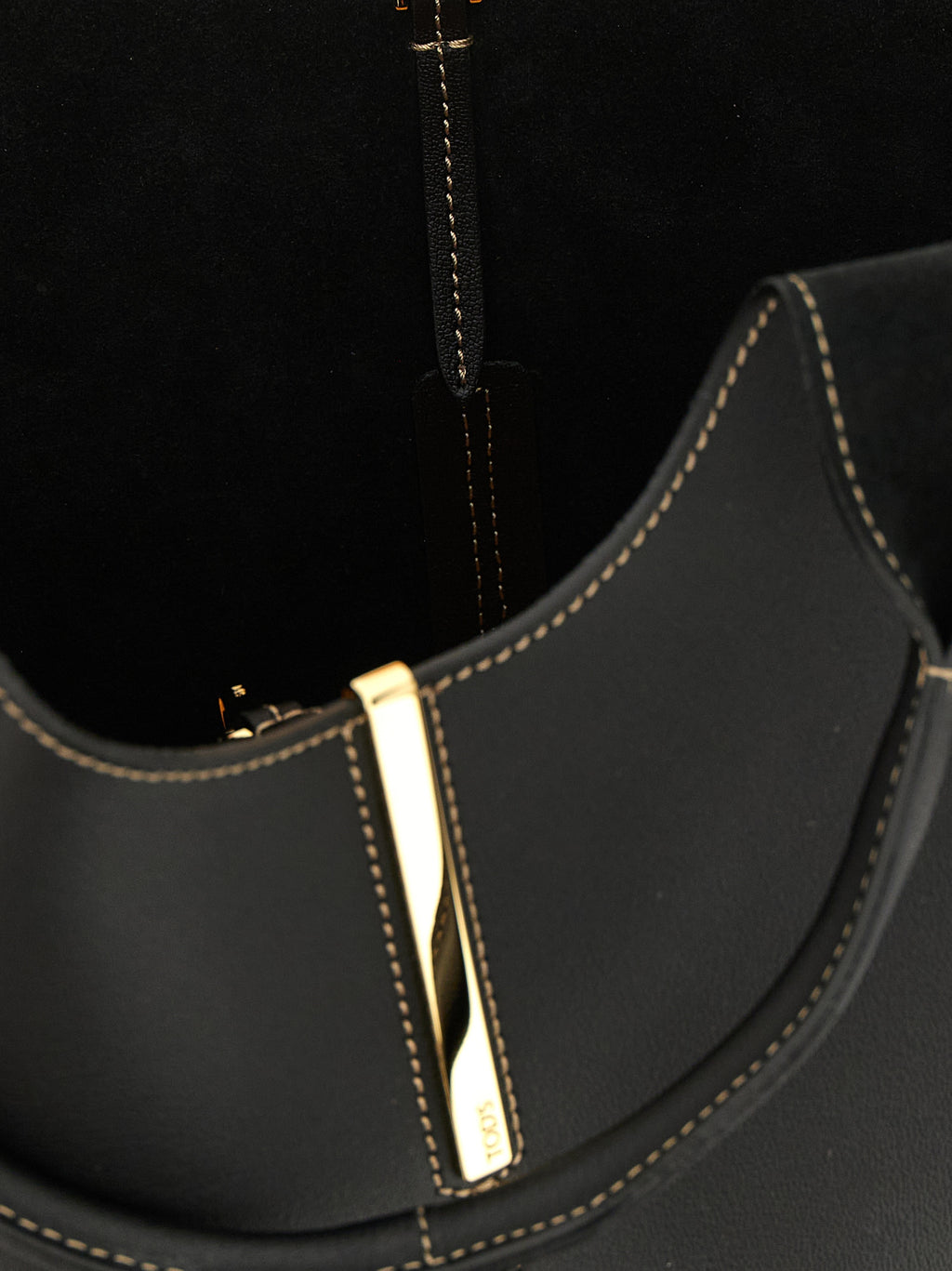 Tod's Black Calfskin Tote Bag