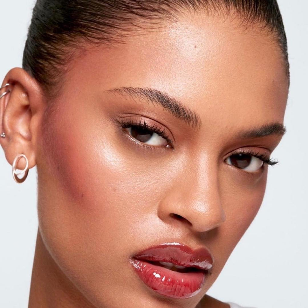 Lustre Lip Gloss Monifé  – High Shine Vinyl Finish